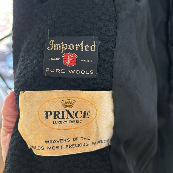 Very Vintage AMAZING  Wool/fur ladies coat A MUST SEE !! - Picture 2 of 14